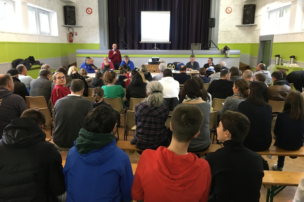 Belle  AG en Mairie de LAVEISSIERE